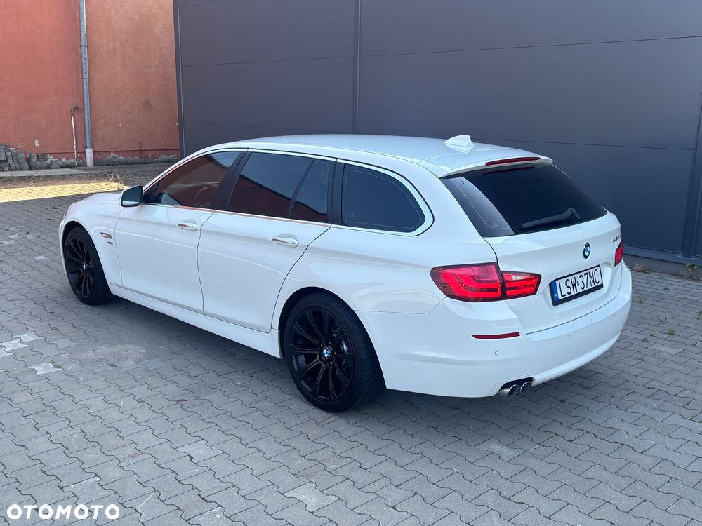 BMW Seria 5 530d xDrive - 22