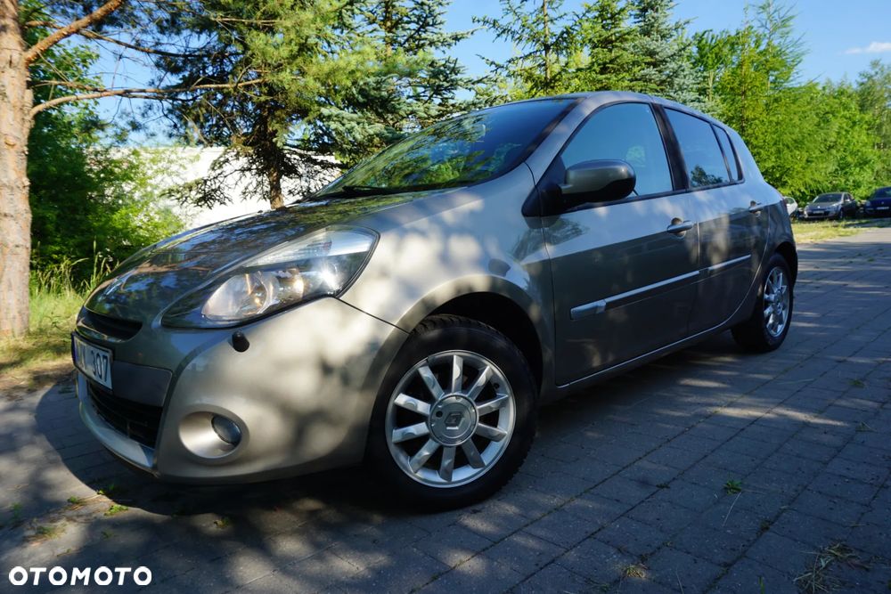 Renault Clio 1.2 16V 75 Expression - 20