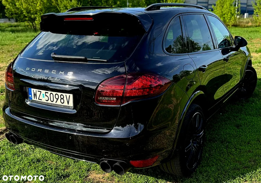 Porsche Cayenne Turbo - 36
