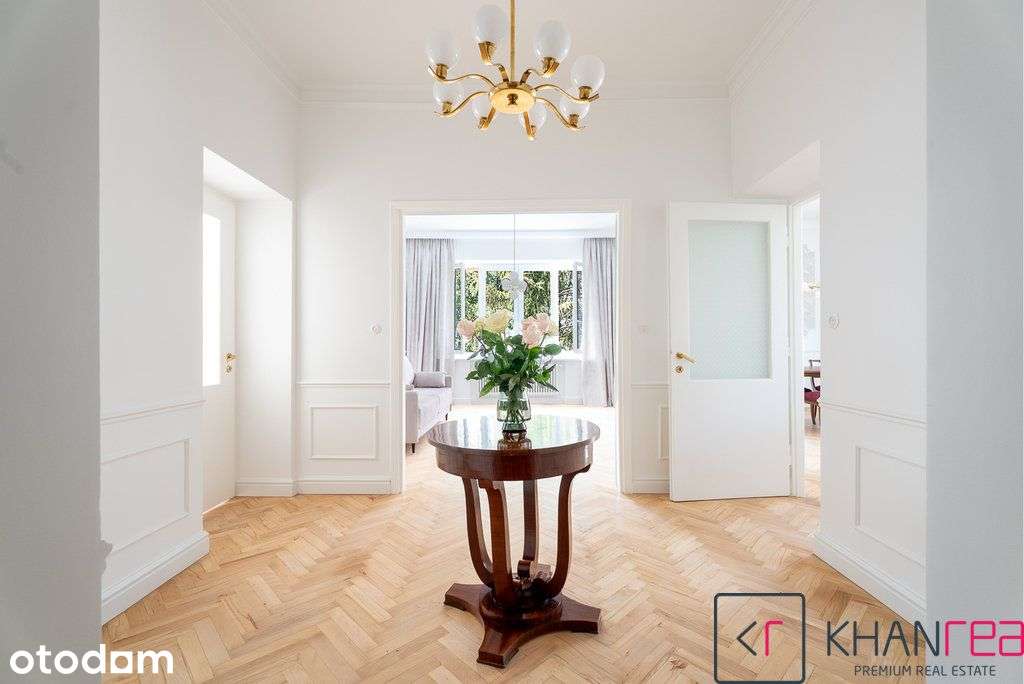 Reprezentacyjny apartament przy Łazienkach Królews