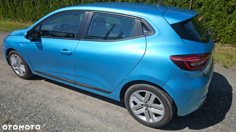 Renault Clio - 11