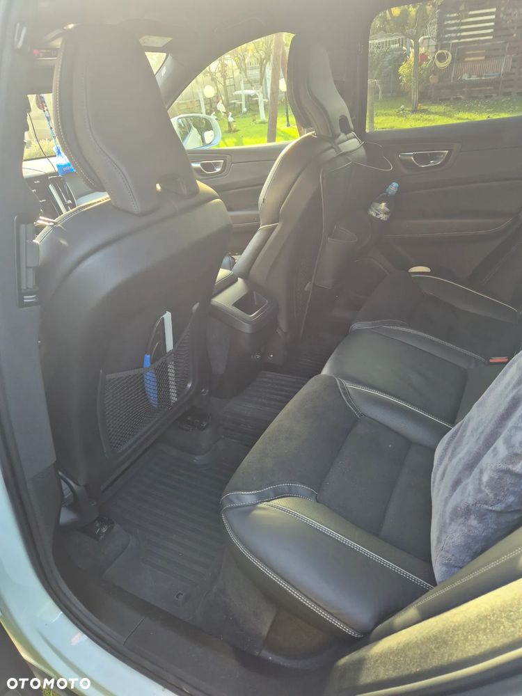 Volvo XC 60 D4 R-Design - 10