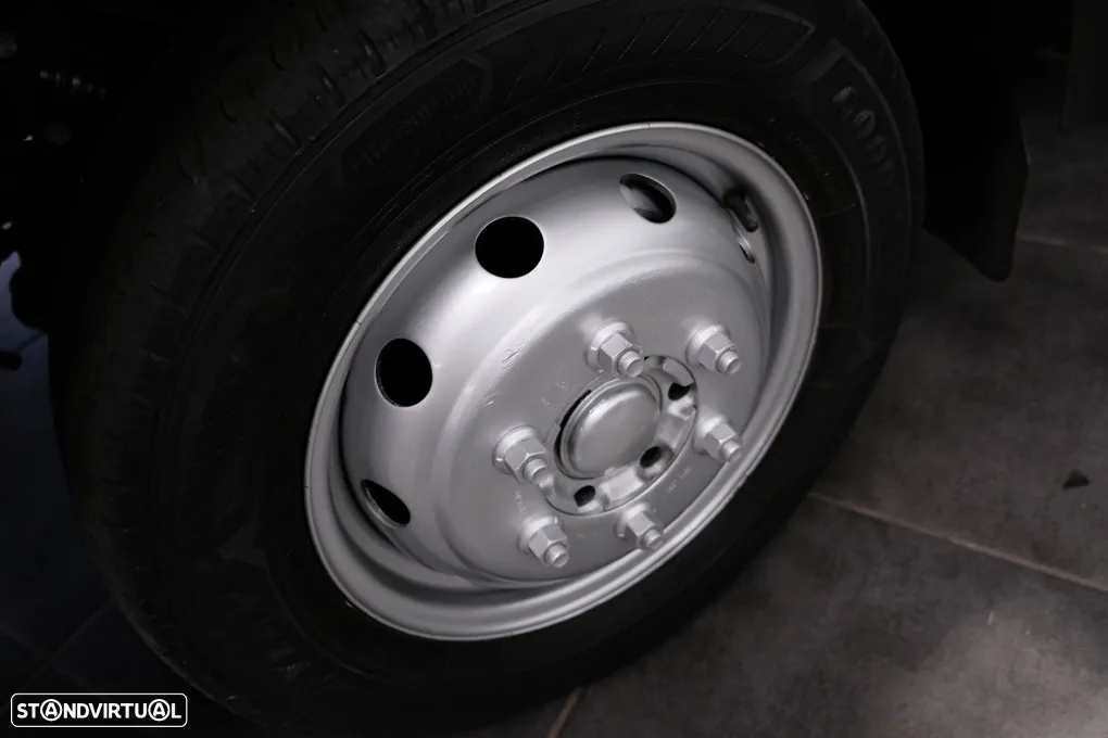 Nissan NT400 3.0DCI 35/13 c/ plataforma Dhollandia - 20