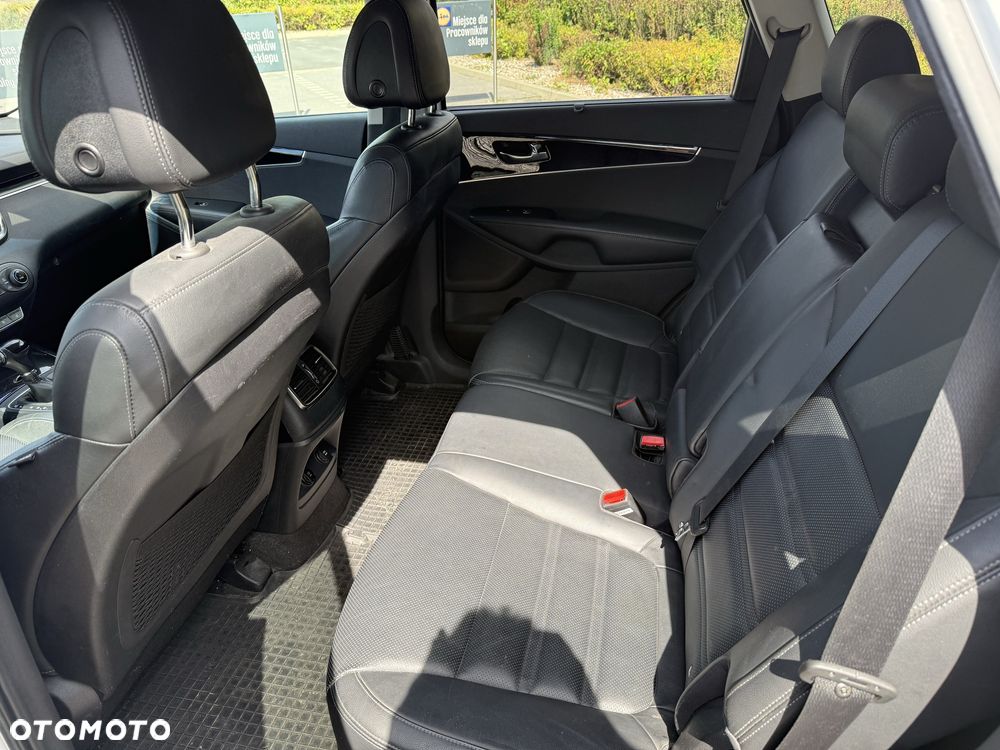Kia Sorento - 8