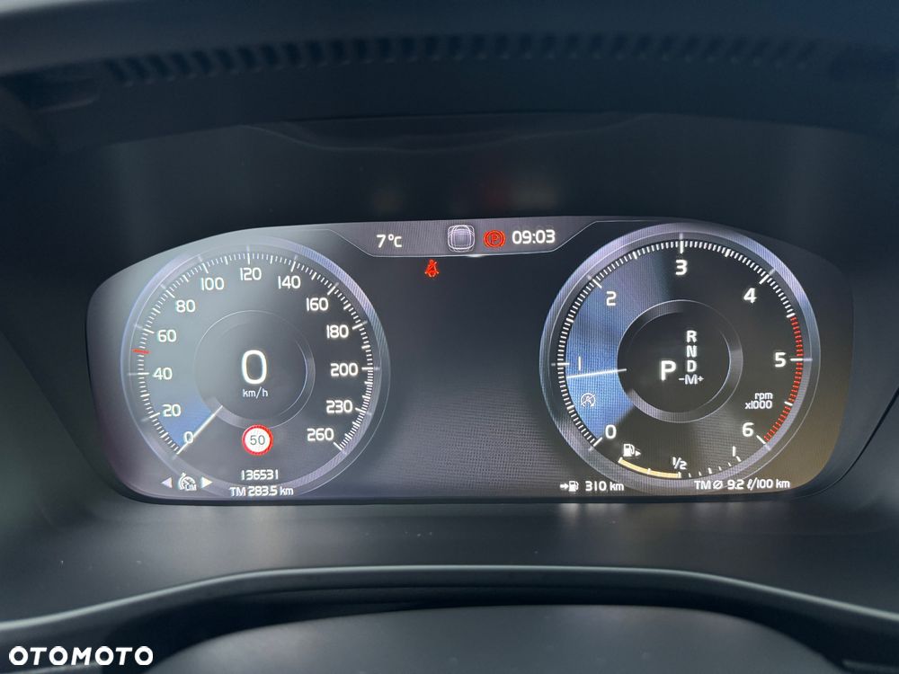 Volvo XC 40 D3 SCR Momentum - 29