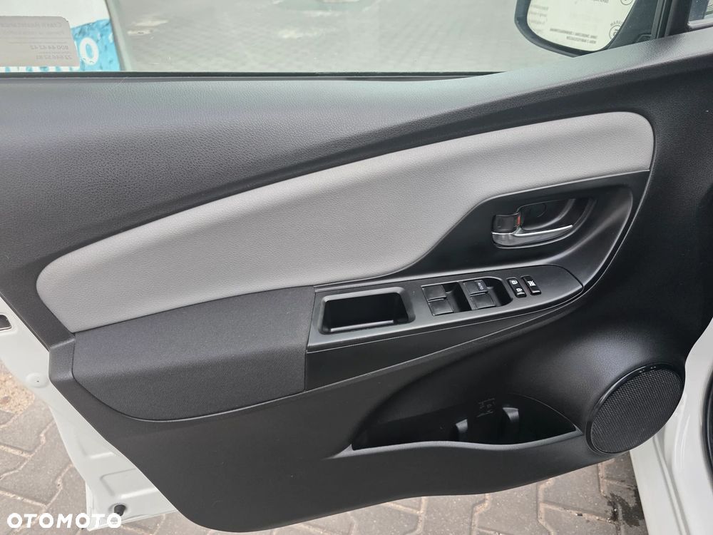 Toyota Yaris 1.33 Selection Platinum - 21