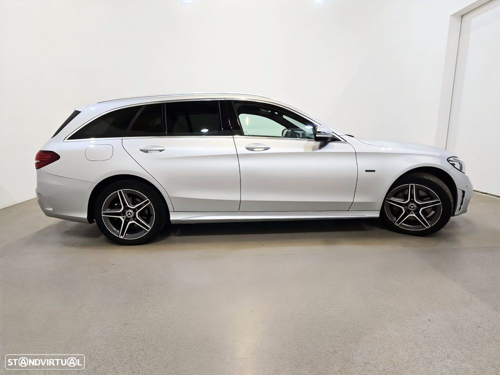Mercedes-Benz C 300 e AMG Line - 2