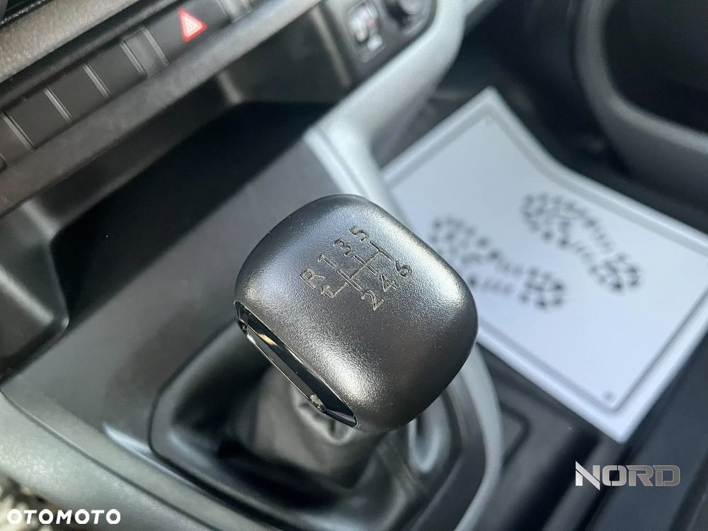 Toyota ProAce Kombi D-4D Medium 2,8t - 18