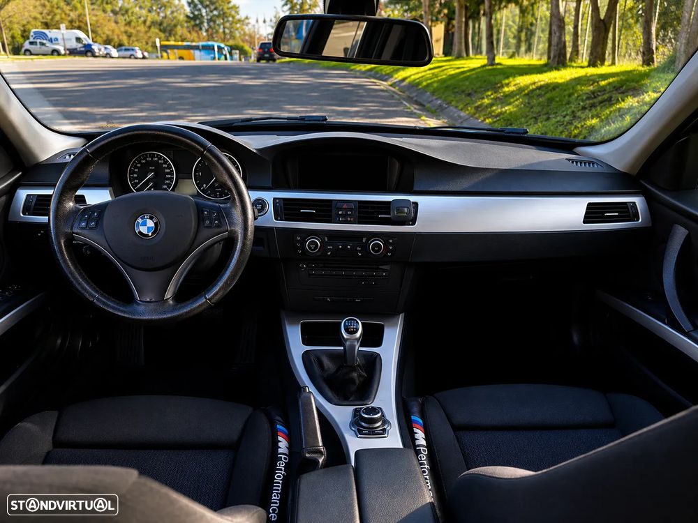 BMW 320 d LifeStyle - 3