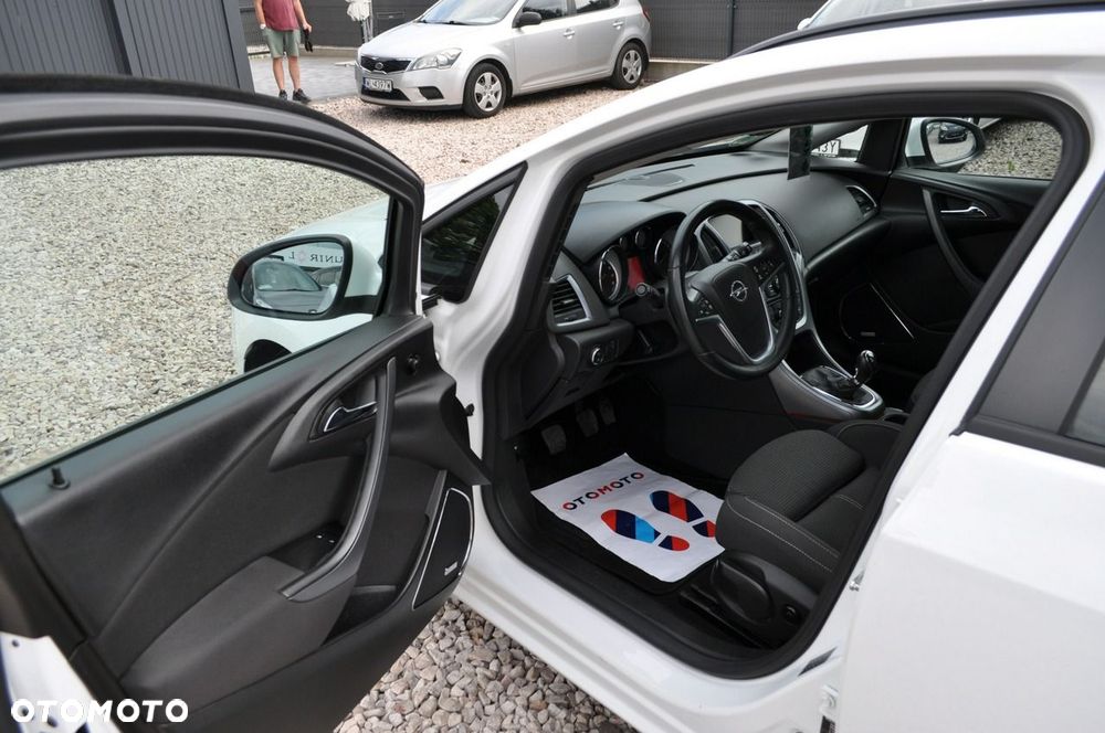 Opel Astra 1.4 T Enjoy EU6 - 12