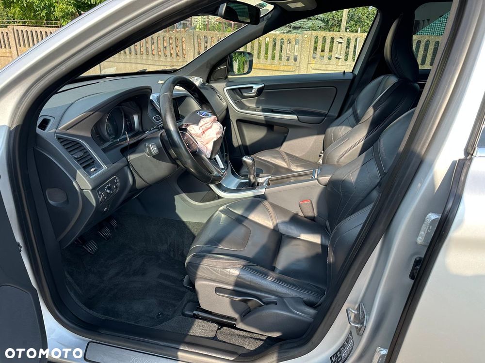 Volvo XC 60 D4 Drive-E Ocean Race - 13