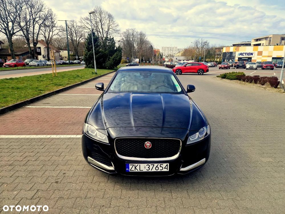 Jaguar XF 3.0 TDV6 Portfolio - 9