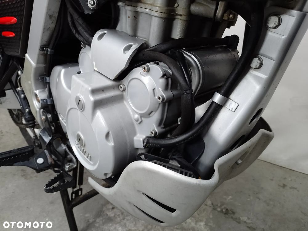 BMW F - 6
