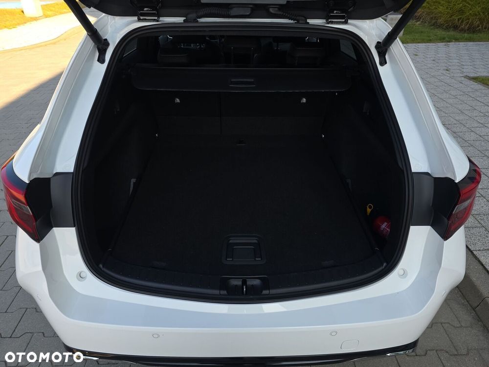 Toyota Corolla 1.8 Hybrid Style - 17