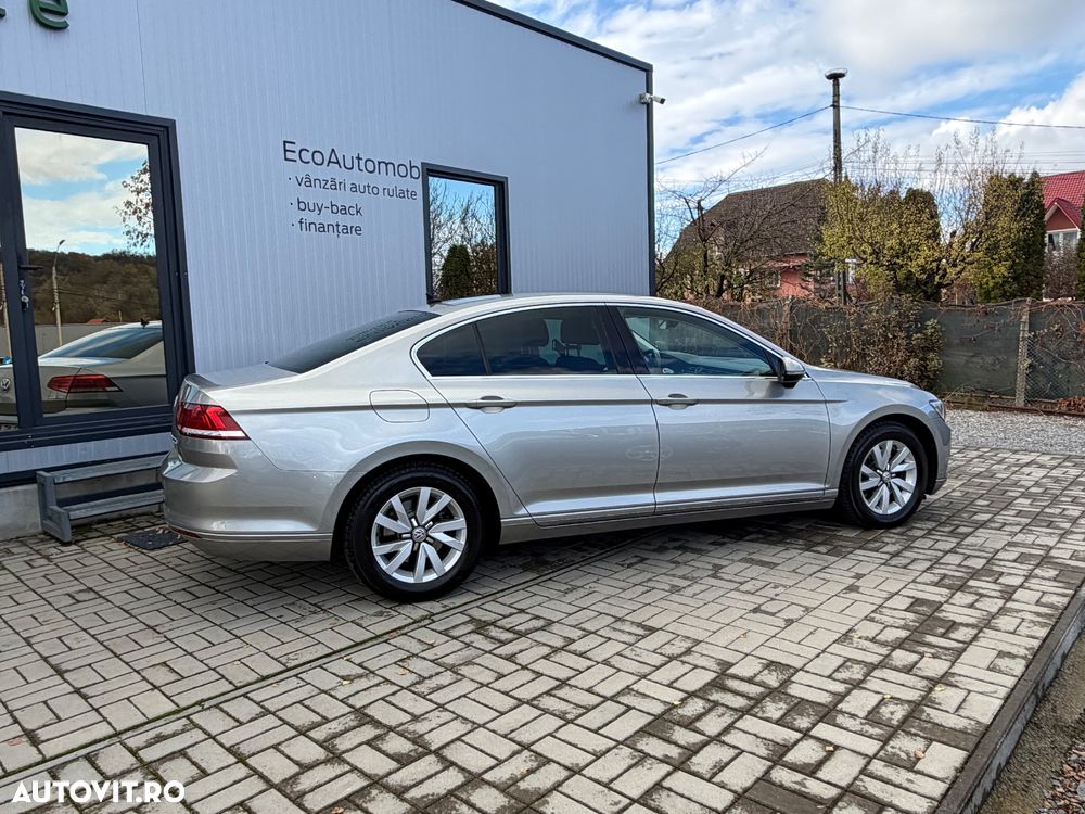 Volkswagen Passat 2.0 TDI DSG Comfortline - 7