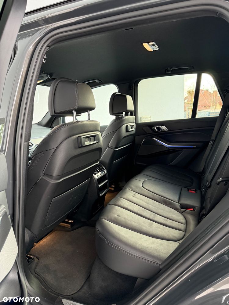 BMW X5 xDrive30d mHEV - 28