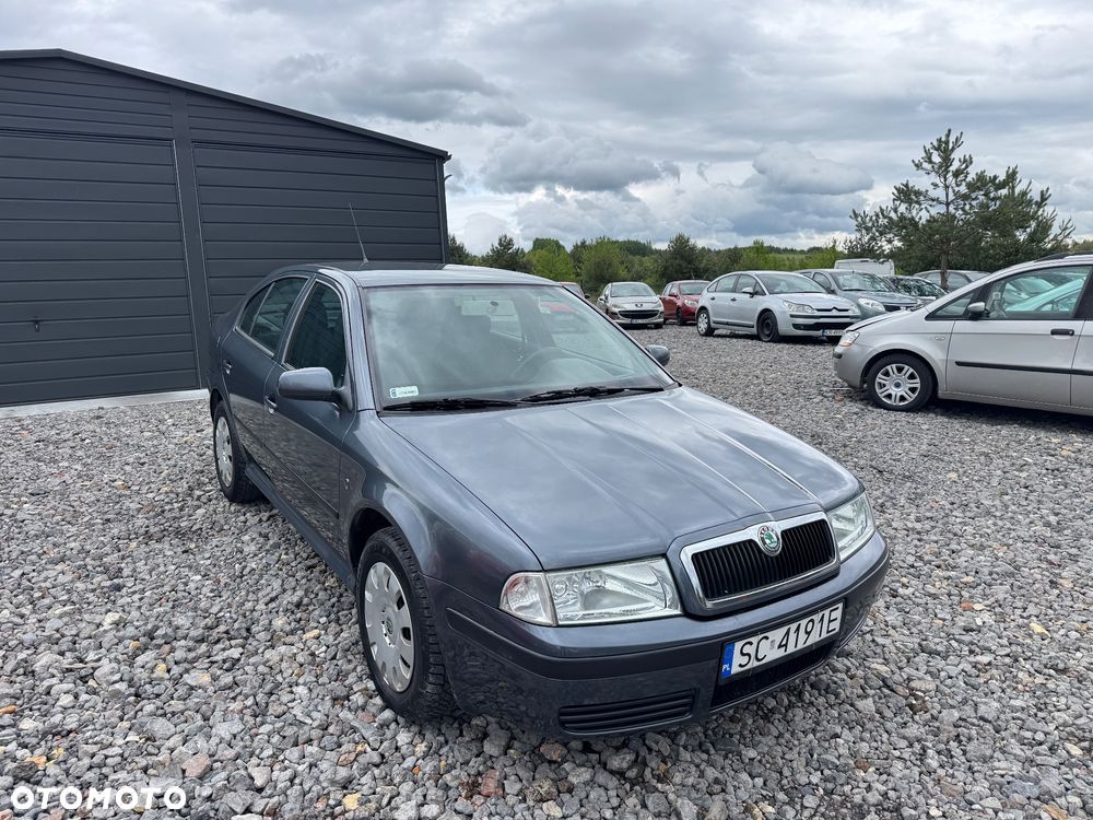Skoda Octavia 1.6 Tour - 6