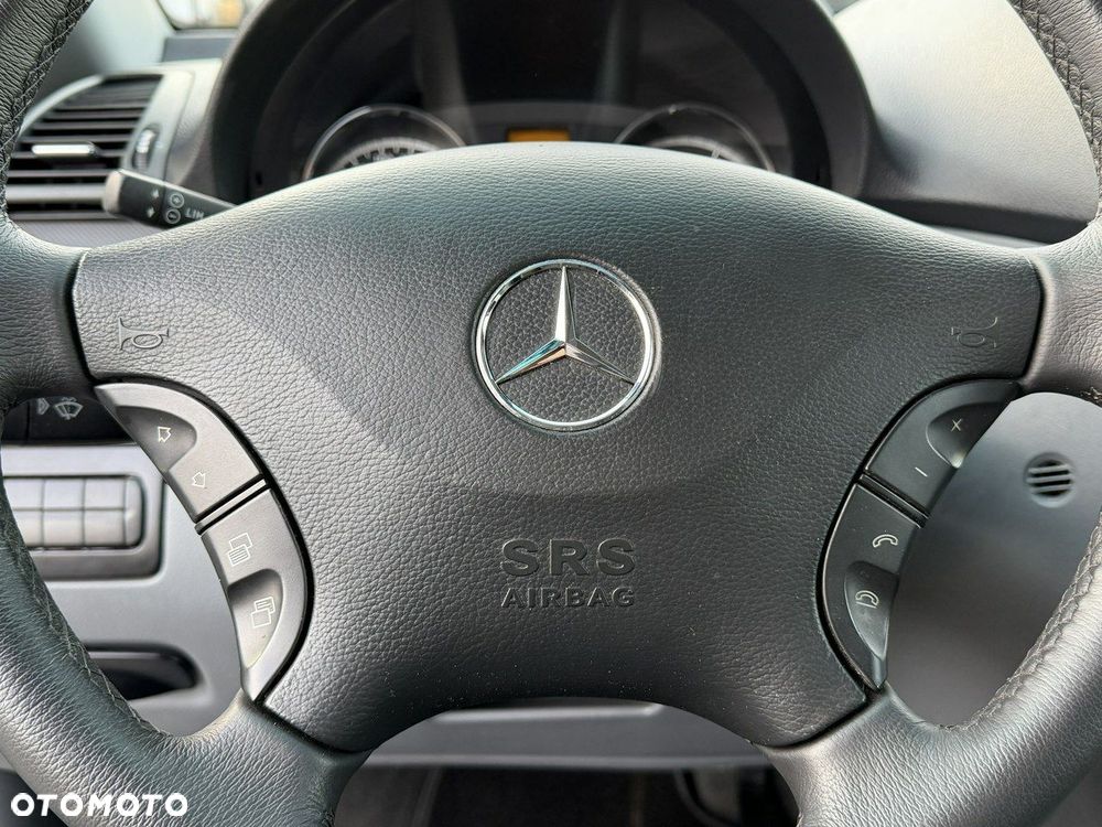 Mercedes-Benz Vito - 11