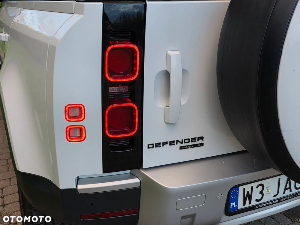 Land Rover Defender - 15