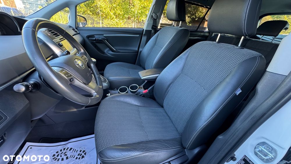 Toyota Verso 1.8 Prestige EU5 MS - 40