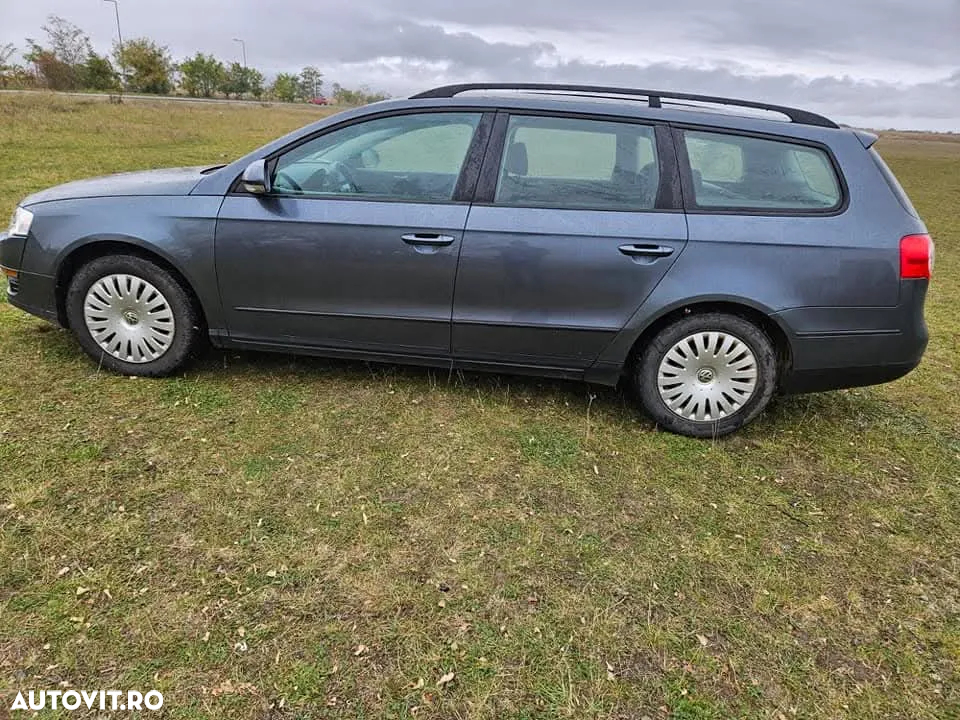 Volkswagen Passat Variant 1.6 TDI BlueMotion Technology Comfortline - 4