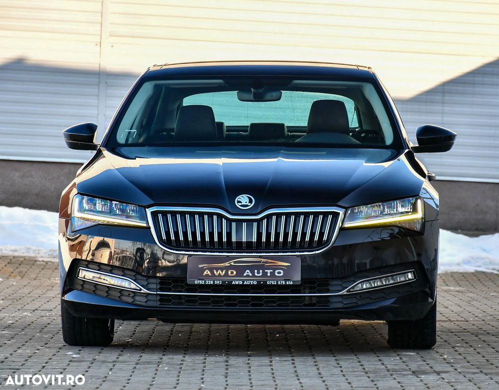 Skoda Superb 2.0 TDI DSG Premium Edition - 18