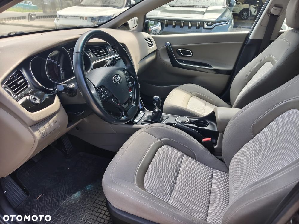 Kia Ceed 1.6 GDI L - 14