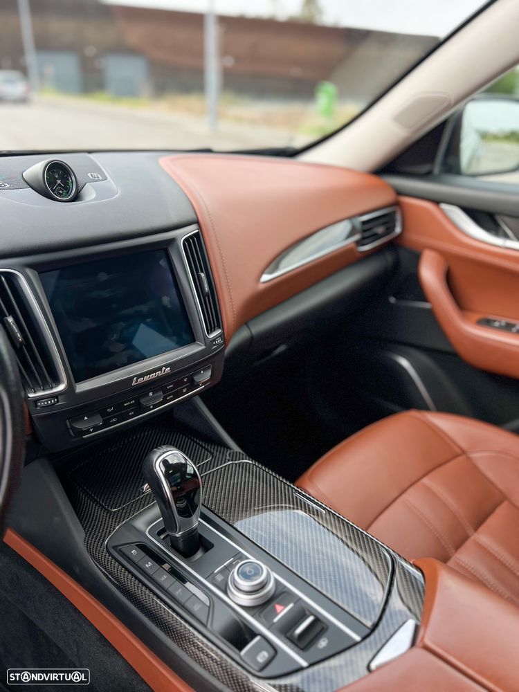 Maserati Levante S Q4 - 9