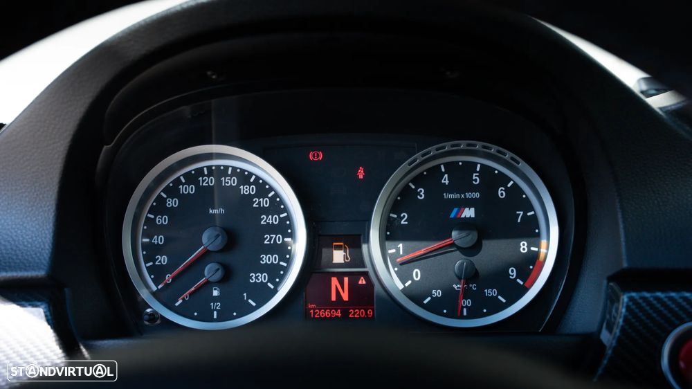 BMW M3 Auto - 37