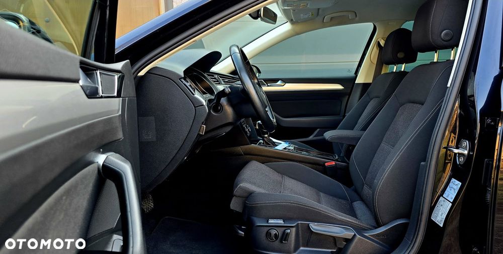 Volkswagen Passat 1.6 TDI (BlueMotion Technology) DSG Comfortline - 27