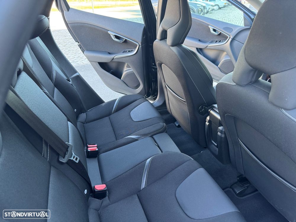 Volvo V40 2.0 D2 Kinetic Eco - 26