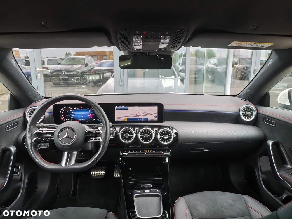 Mercedes-Benz CLA 200 mHEV AMG Line 7G-DCT - 10