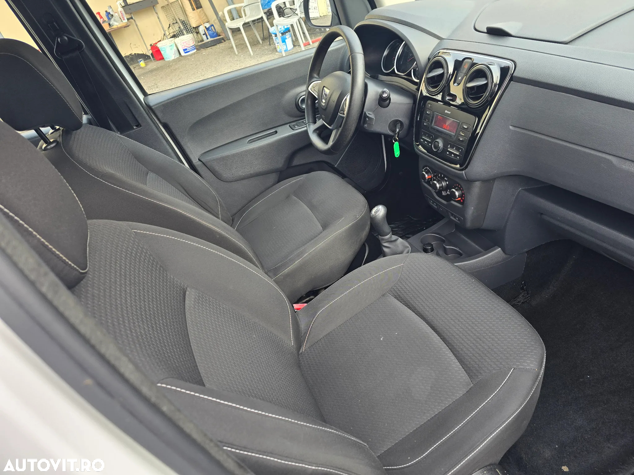 Dacia Lodgy 1.6 SCe Laureate - 10