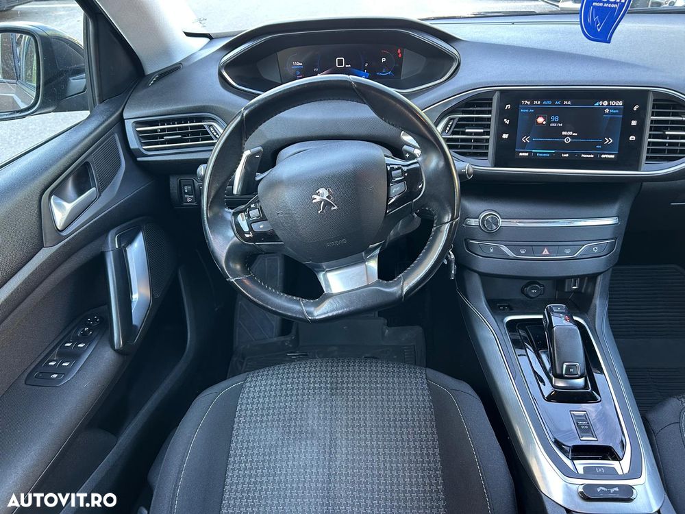 Peugeot 308 1.5 BlueHDi FAP STT EAT8 Allure Pack - 4