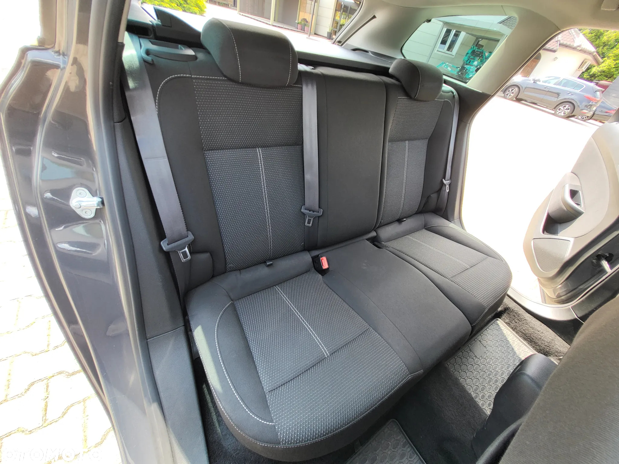 Opel Astra IV 1.6 CDTI Cosmo - 15