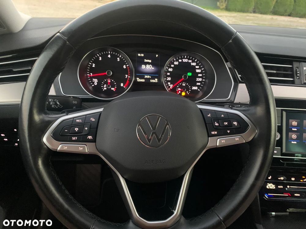 Volkswagen Passat 1.5 TSI EVO Elegance DSG - 27