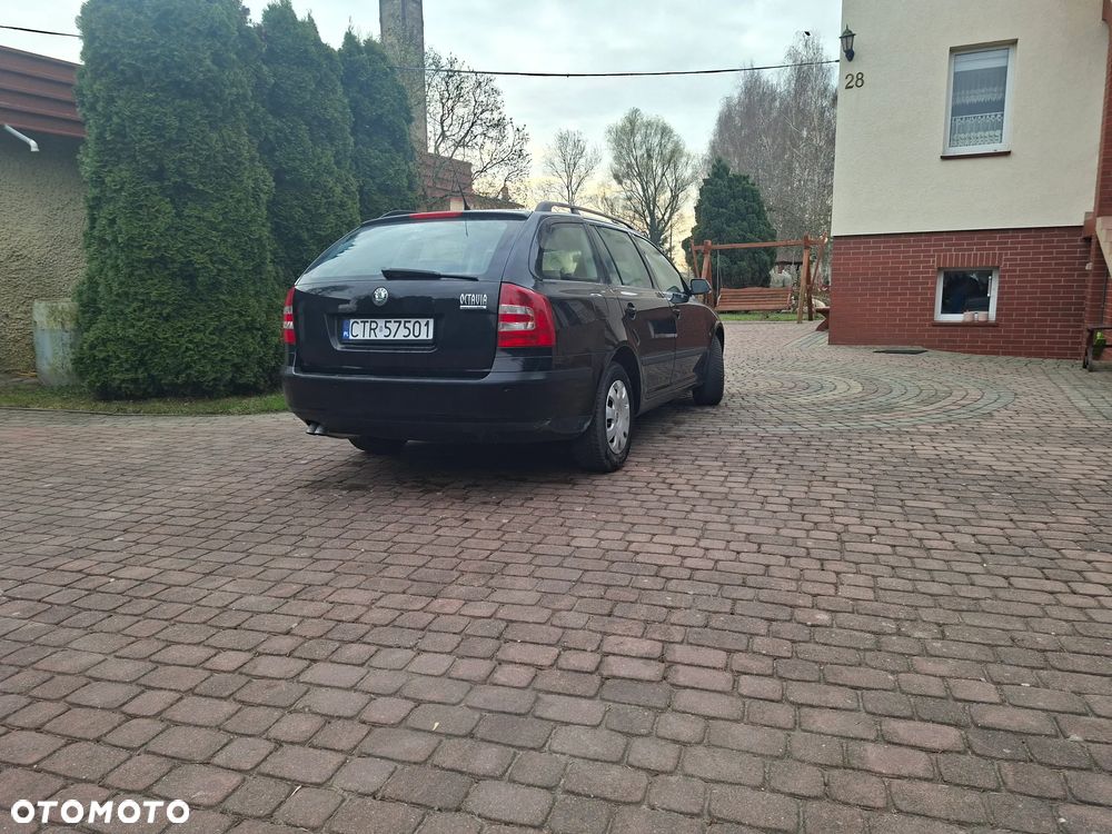 Skoda Octavia 1.9 TDI DPF DSG Elegance - 5