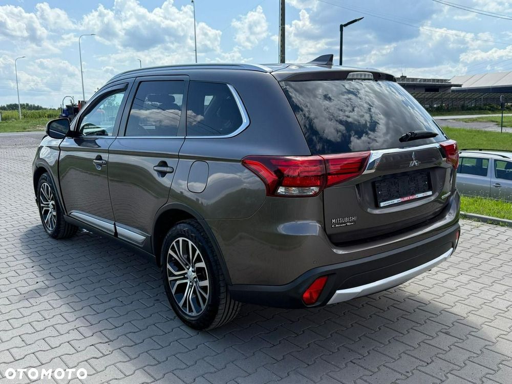 Mitsubishi Outlander 2.0 Intense Comfort 4WD CVT - 3