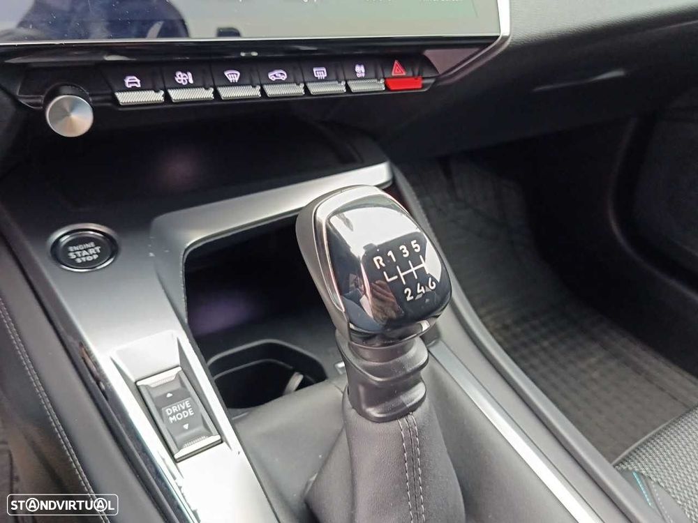 Peugeot 308 SW 1.2 PureTech Allure - 14