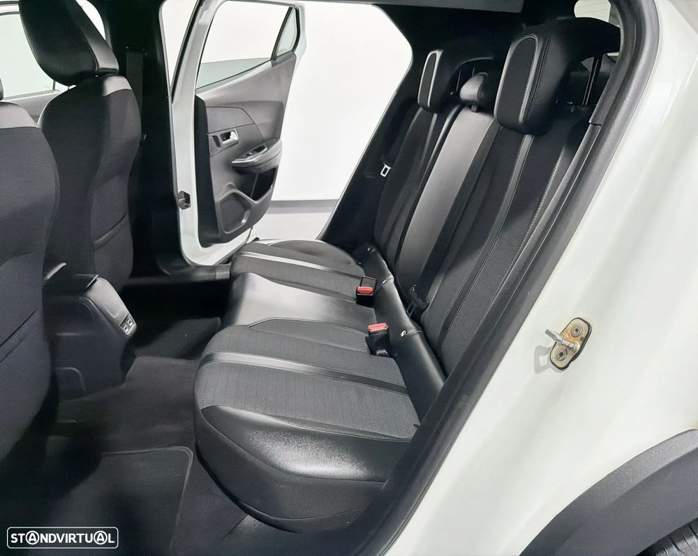 Peugeot 2008 1.5 BlueHDi Allure Pack - 46