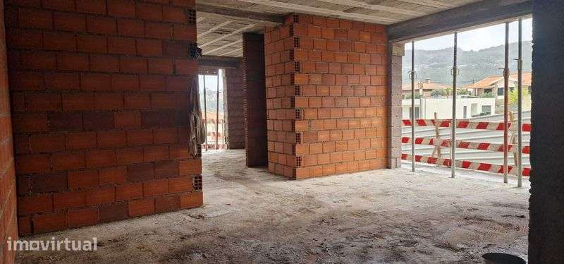 Apartamento T2 com vista de rio – Alpendurada - Grande imagem: 4/9