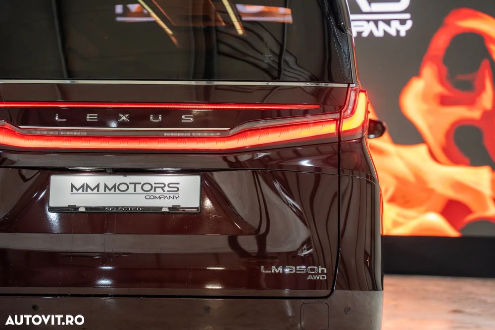 Lexus LM 350h Luxury - 24