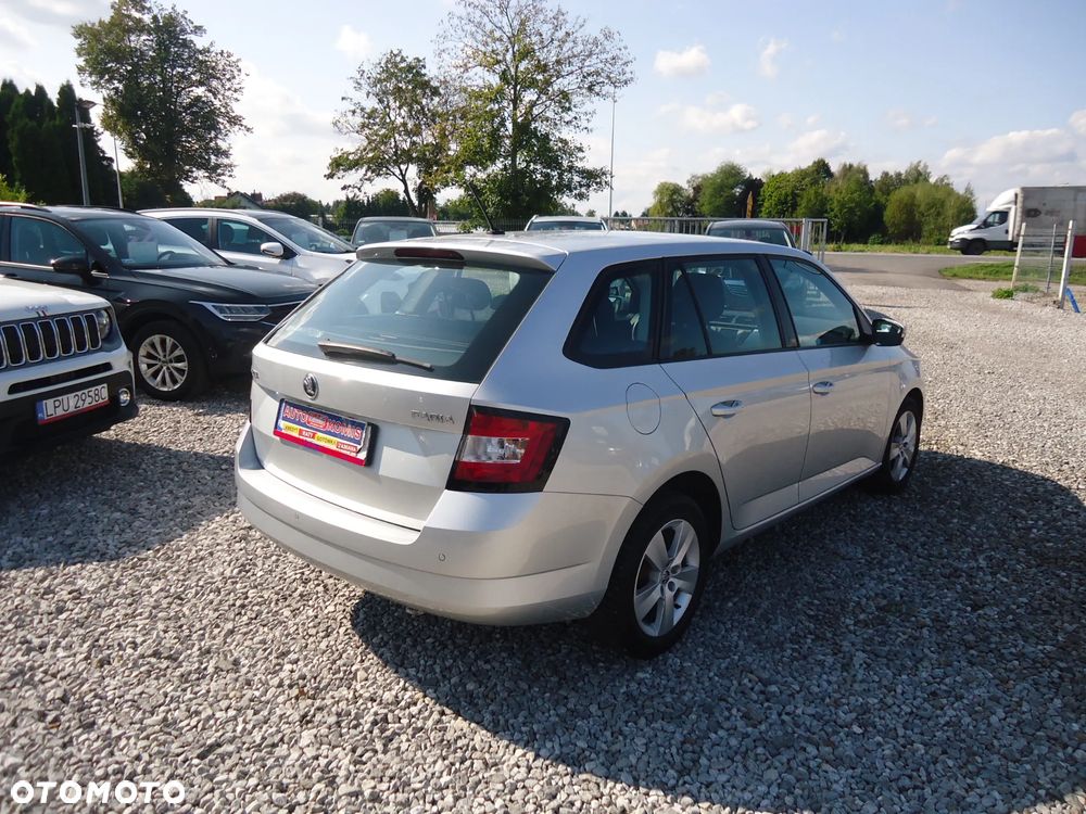 Skoda Fabia - 4