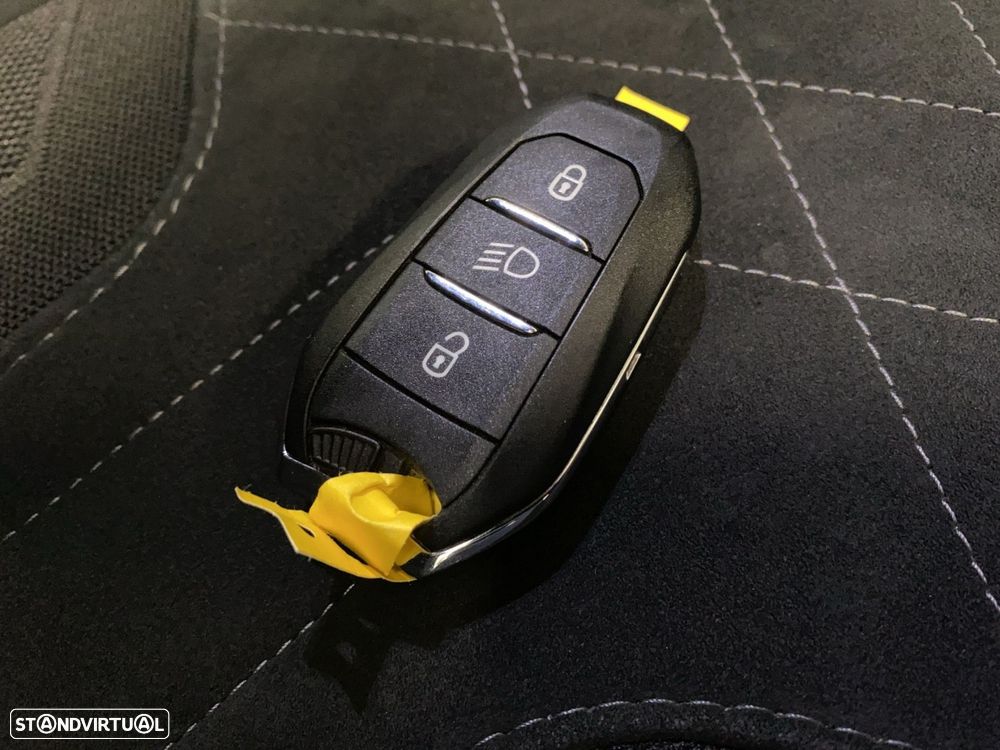 Peugeot 208 1.2 PureTech GT Pack EAT8 - 23