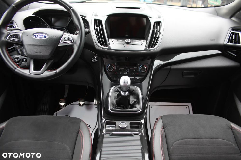 Ford Kuga 1.5 EcoBoost 2x4 ST-Line - 7