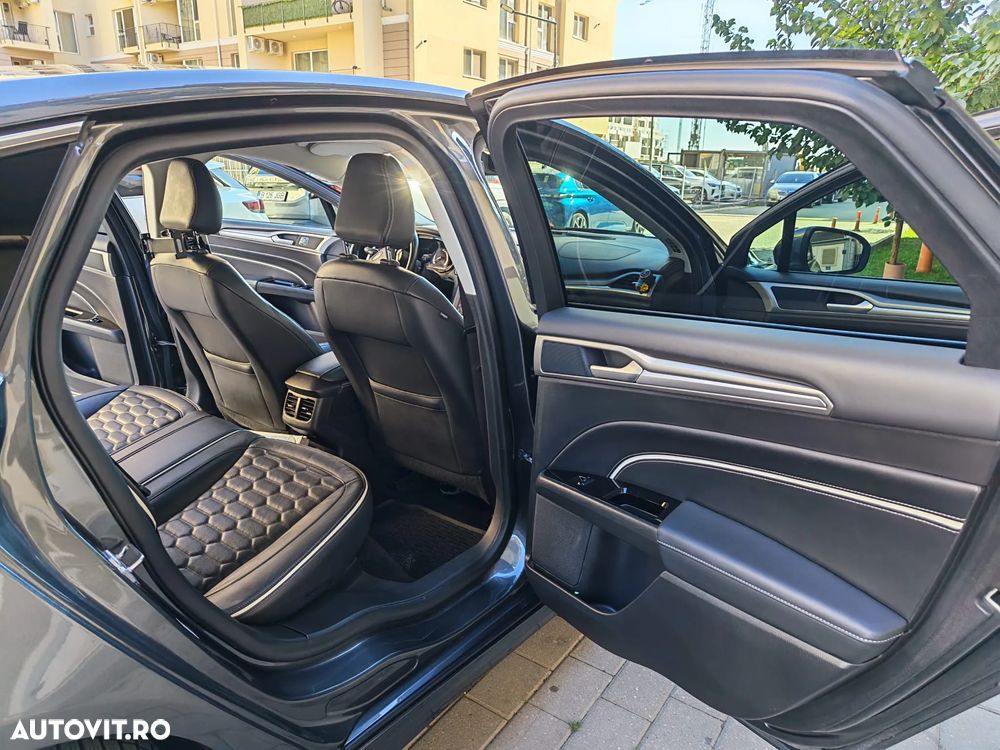 Ford Mondeo 2.0 HEV Vignale - 14
