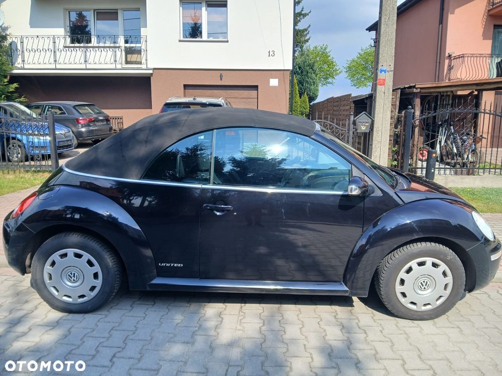 Volkswagen New Beetle 1.6 United - 6