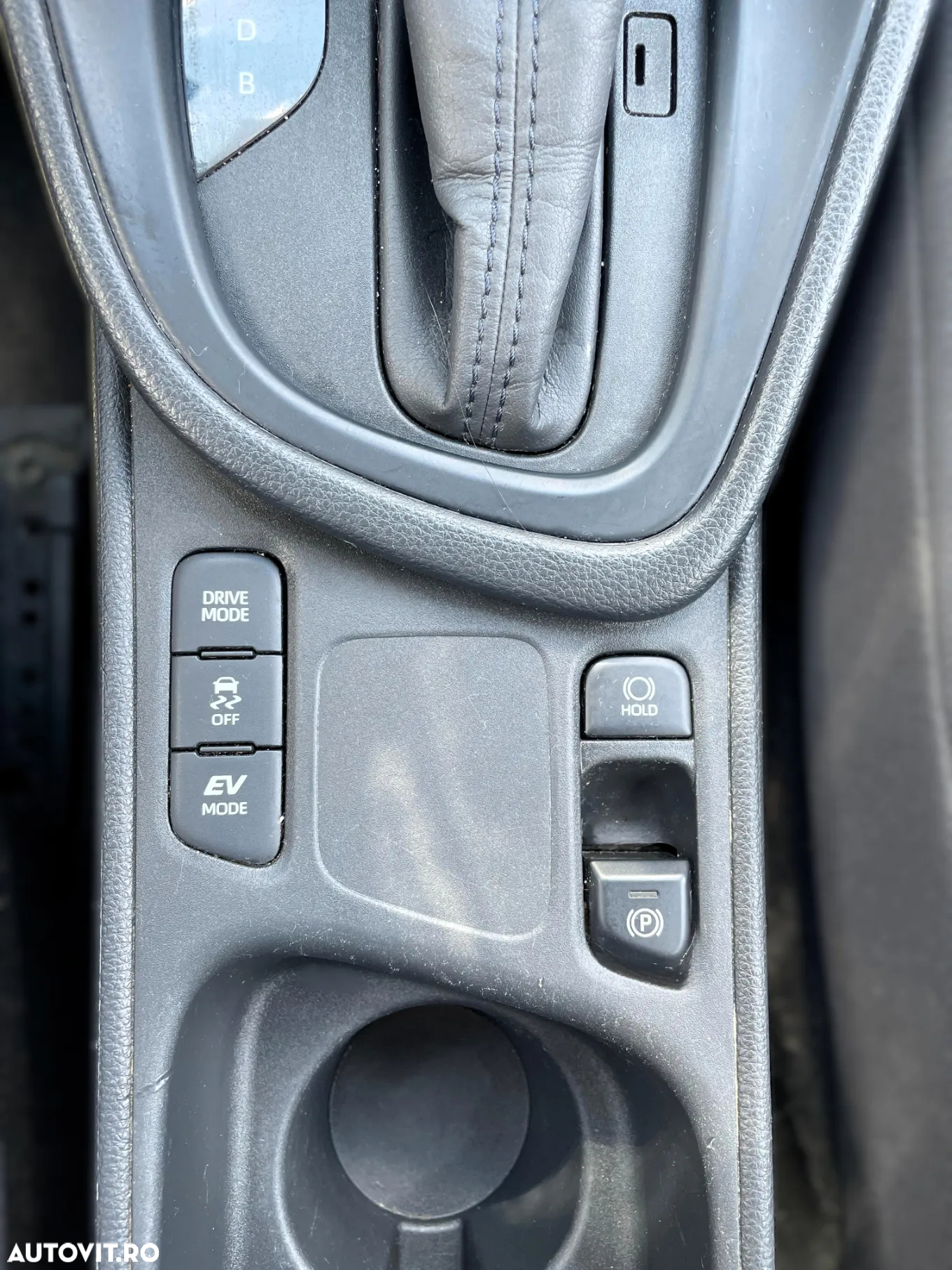 Toyota Yaris 1.5 L CVT Active - 4