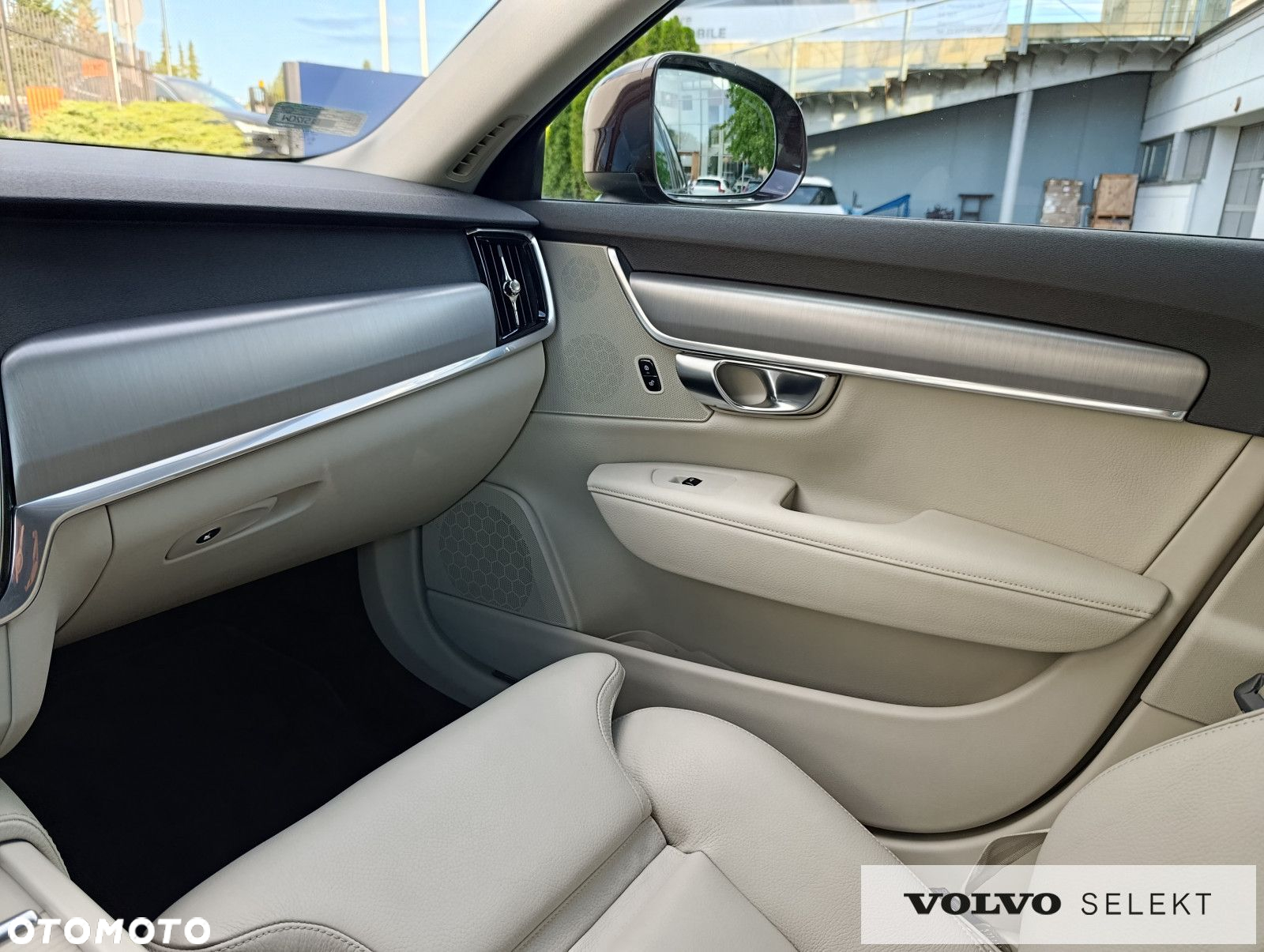 Volvo V90 Cross Country - 19