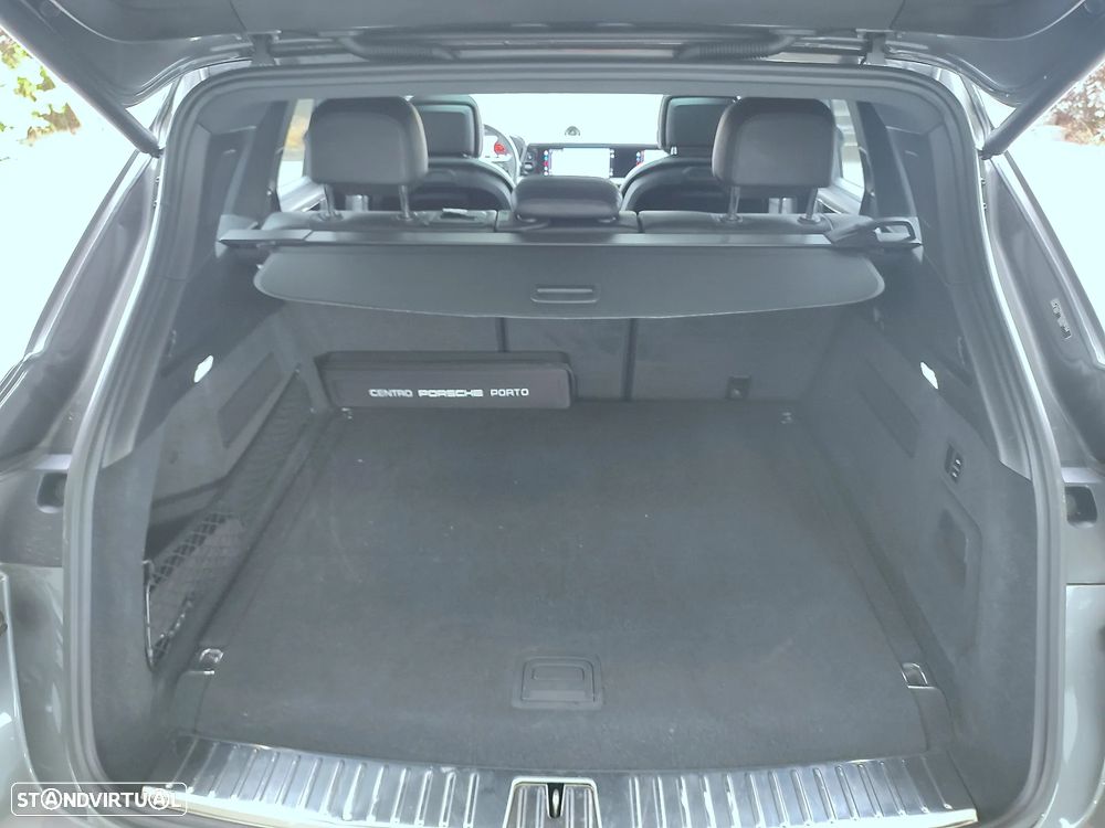 Porsche Cayenne E-Hybrid - 11
